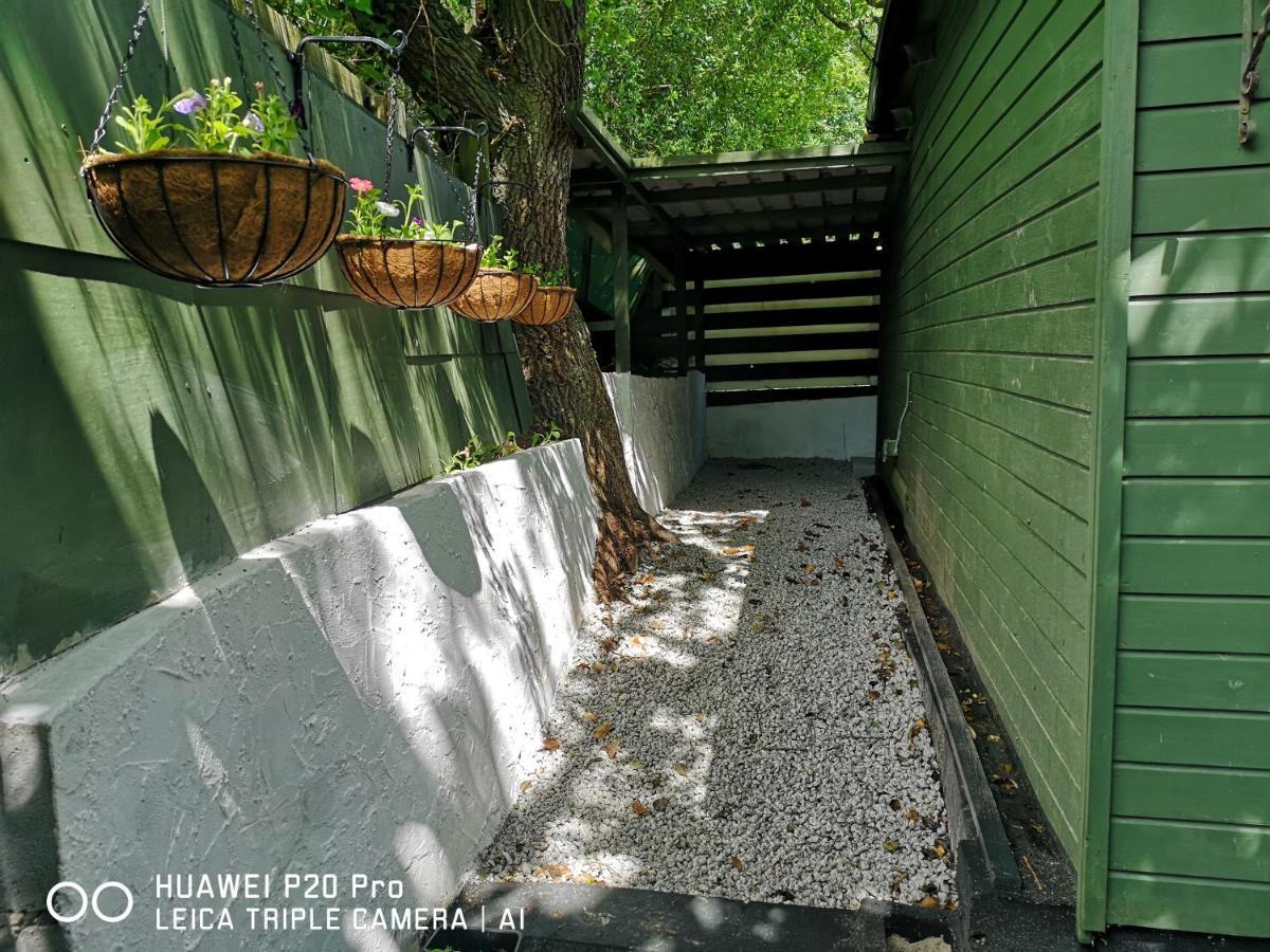 The Old Boathouse Villa Gweek Exterior photo
